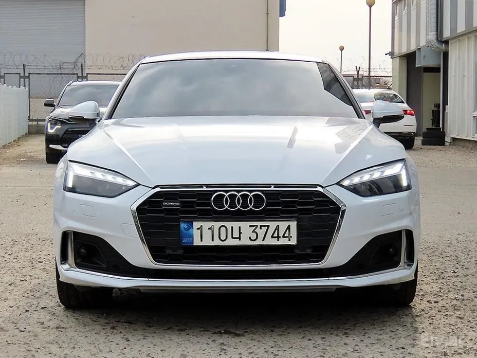 Фото 2 - Audi A5