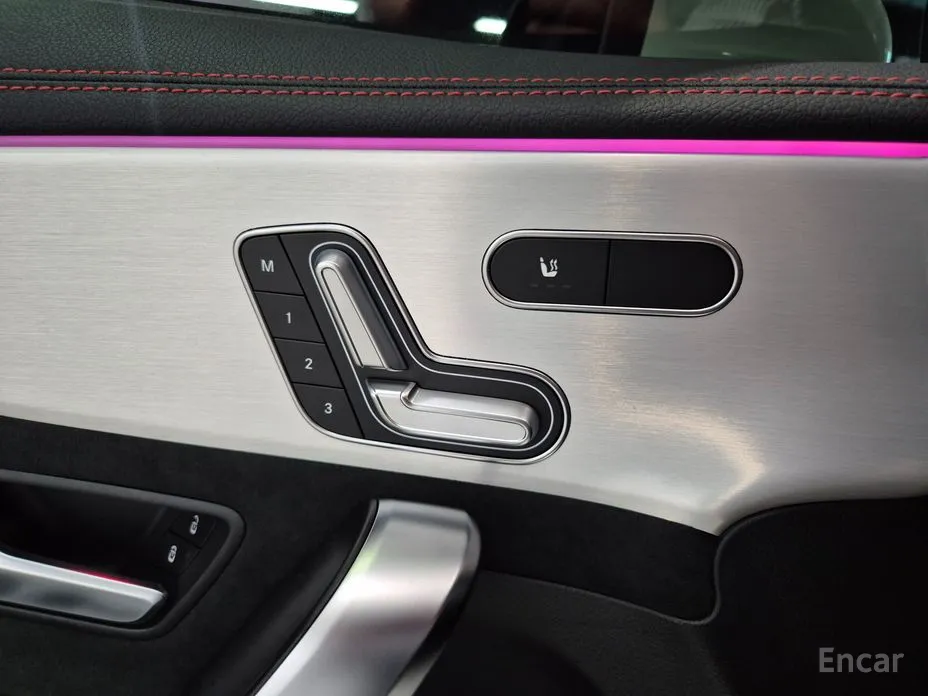 Фото 12 - Mercedes-Benz CLA-Class