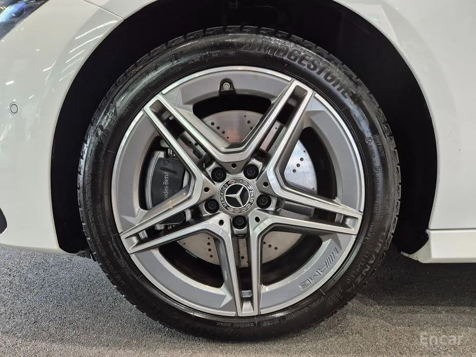 Фото 5 - Mercedes-Benz CLA-Class