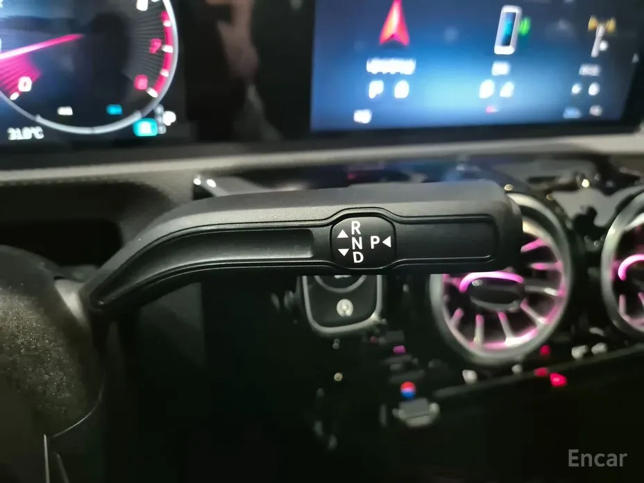 Фото 9 - Mercedes-Benz CLA-Class