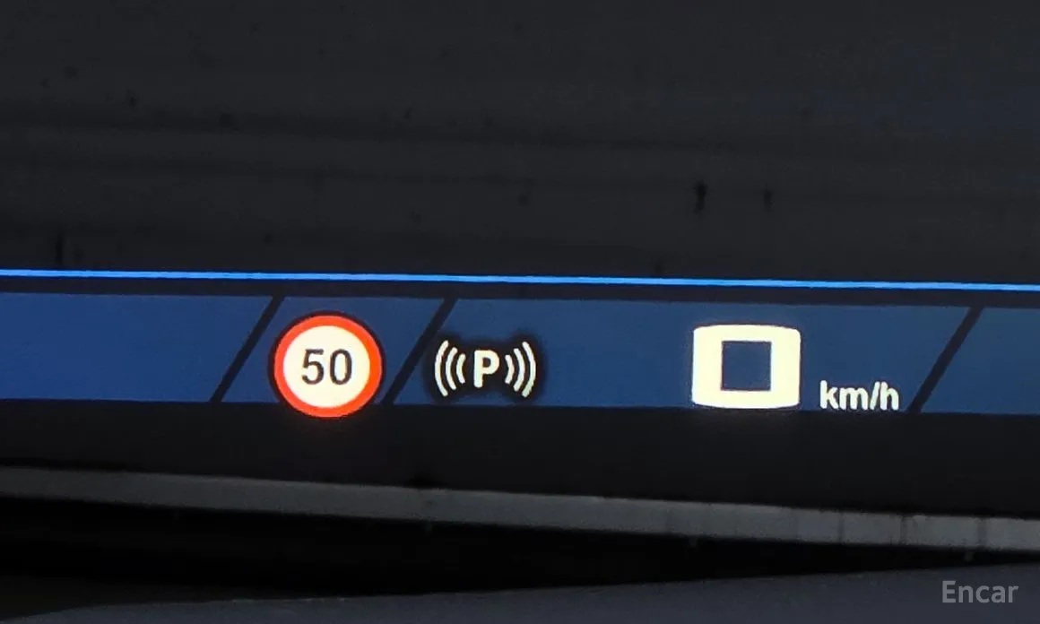 Фото 19 - BMW XM