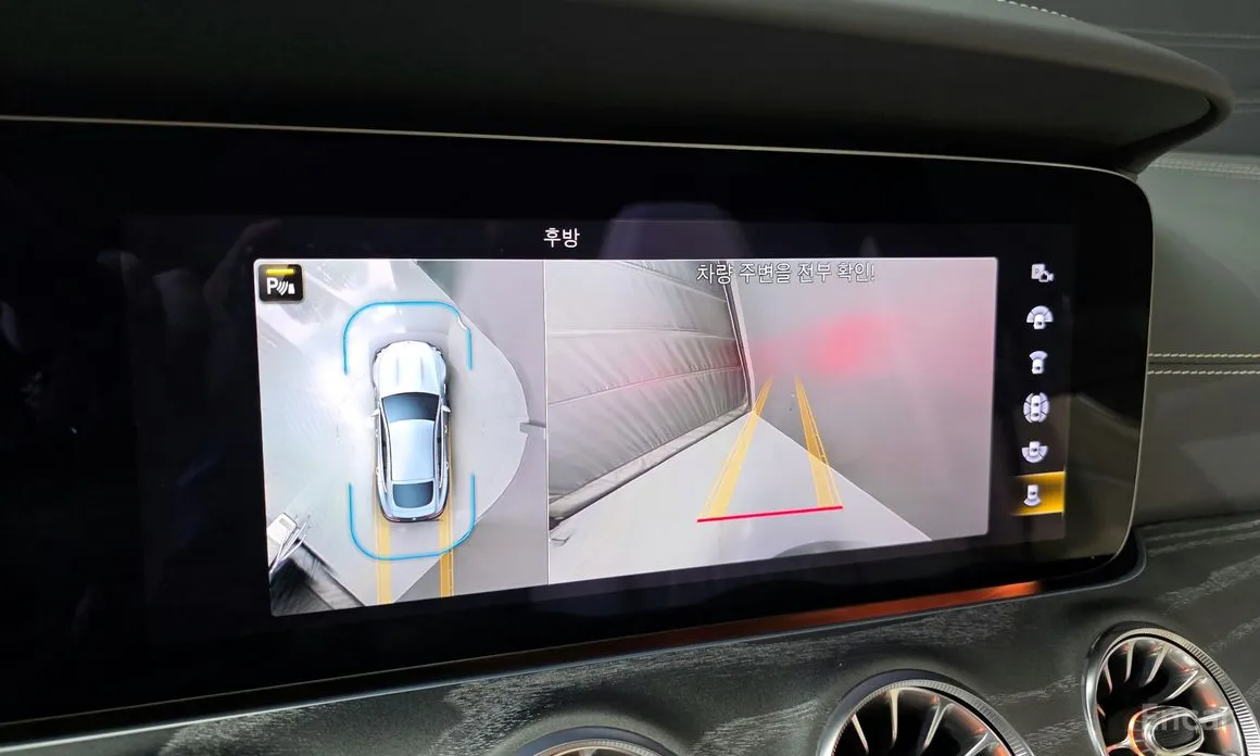 Фото 16 - Mercedes-Benz AMG GT