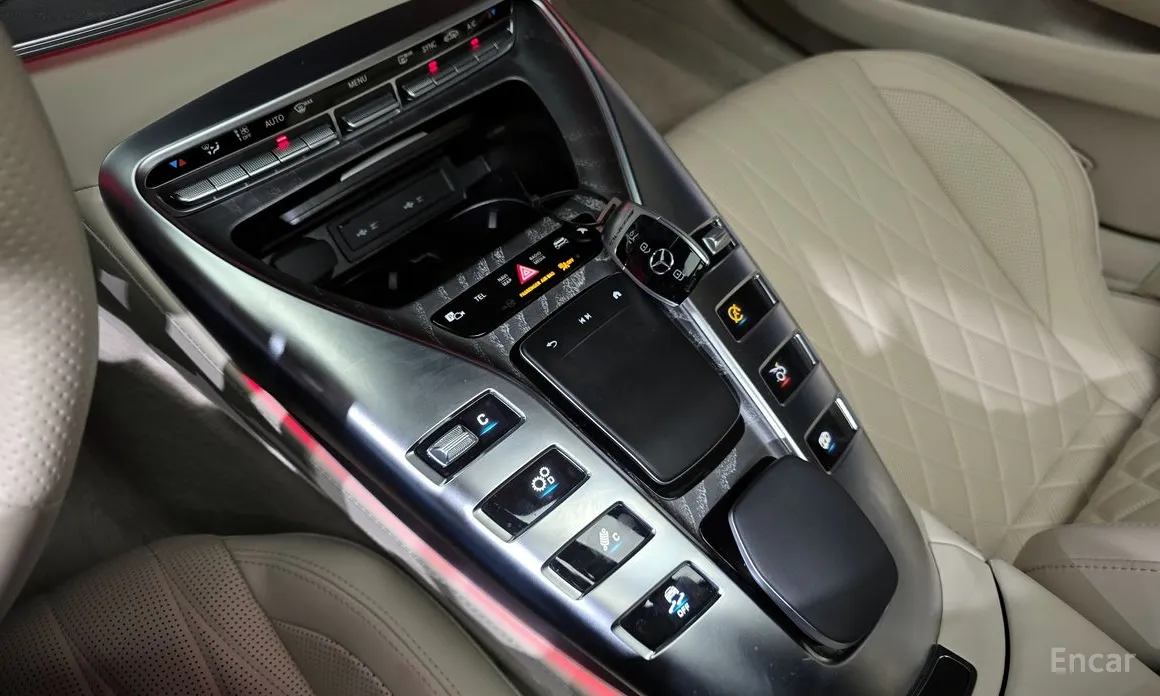 Фото 17 - Mercedes-Benz AMG GT