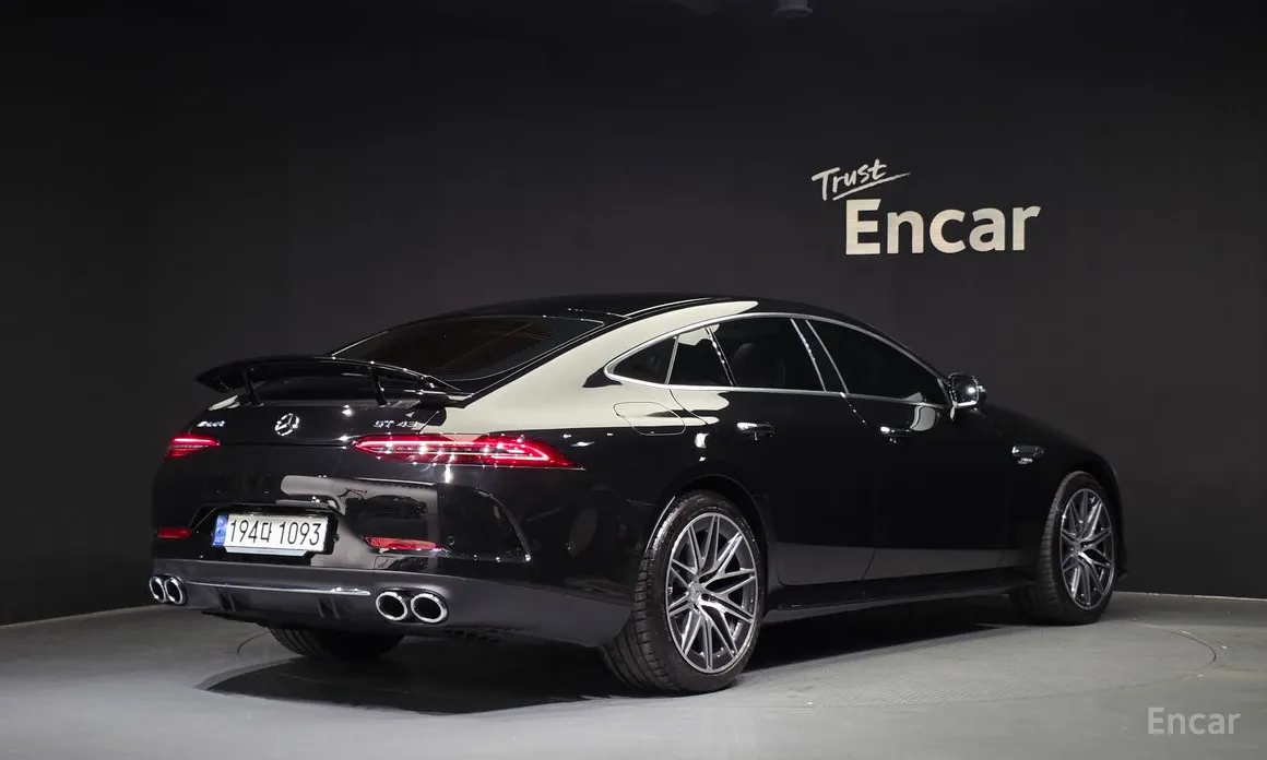 Фото 2 - Mercedes-Benz AMG GT