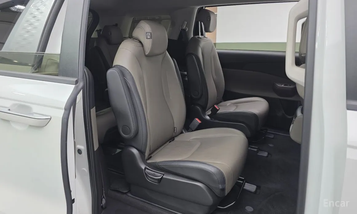 Фото 12 - Kia Carnival