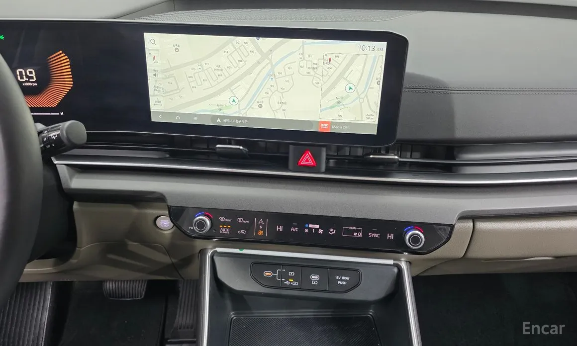 Фото 15 - Kia Carnival