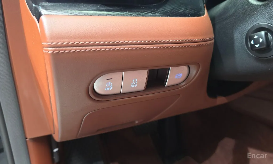 Фото 15 - Genesis G90