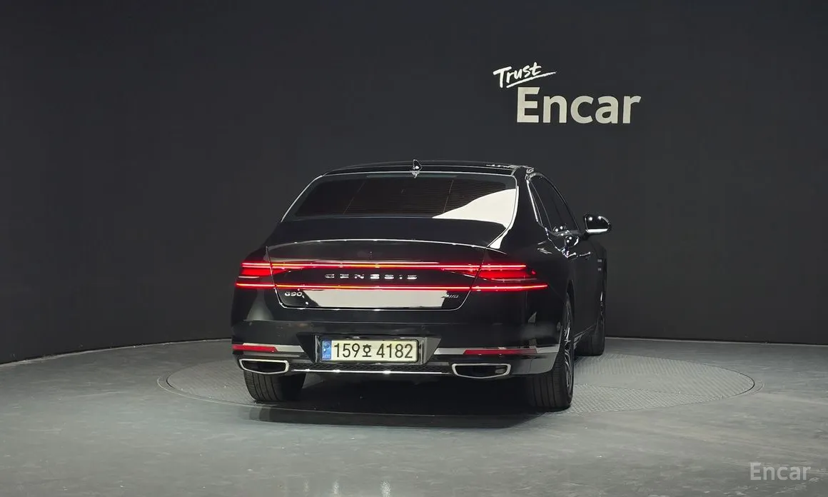 Фото 4 - Genesis G90