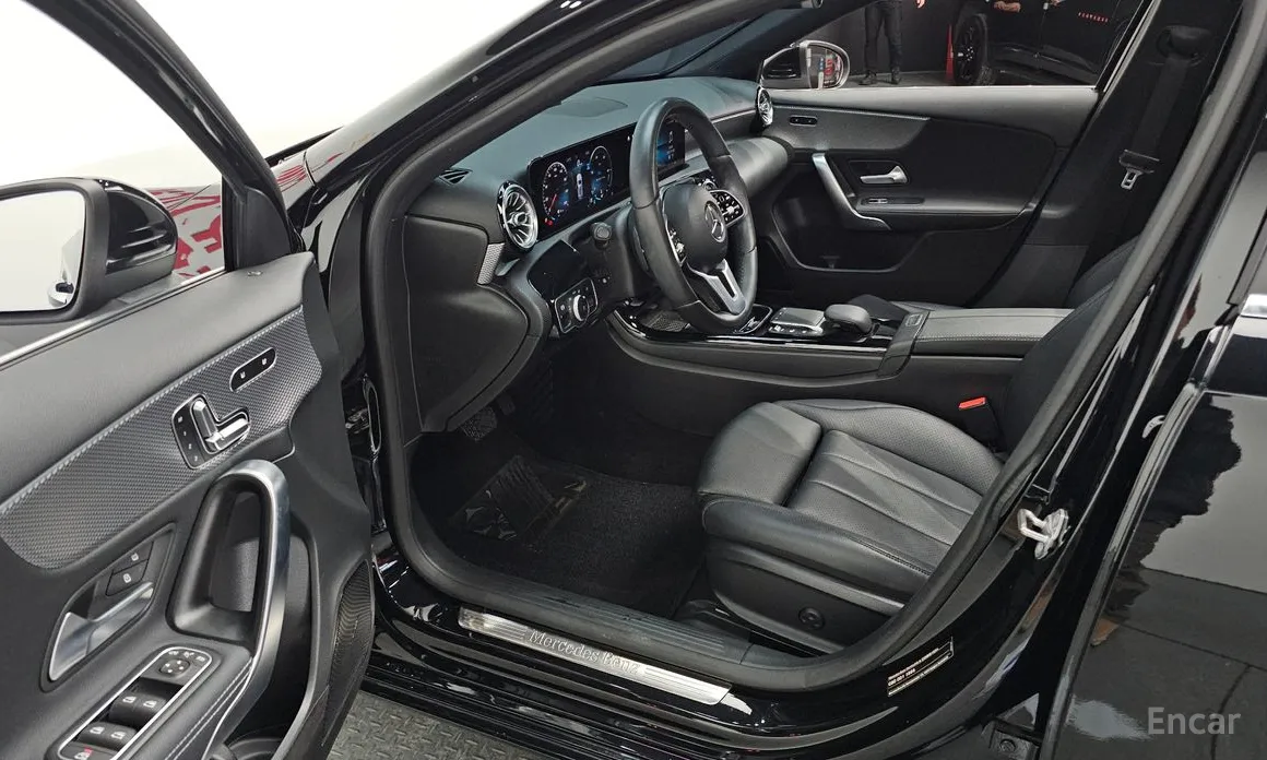 Фото 11 - Mercedes-Benz A-Class