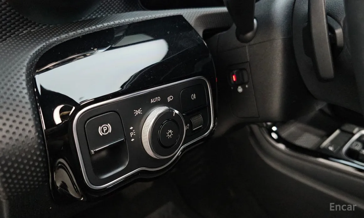 Фото 18 - Mercedes-Benz A-Class