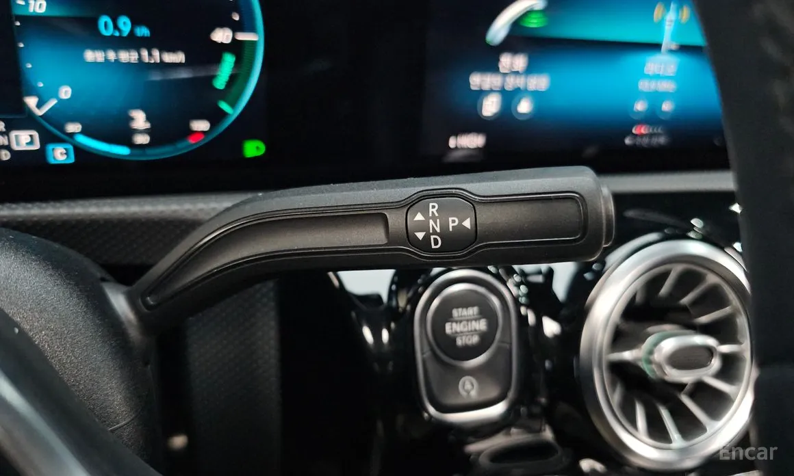 Фото 9 - Mercedes-Benz A-Class