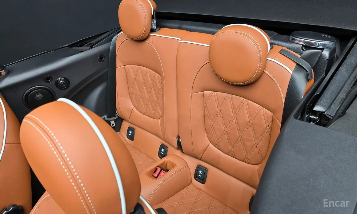 Фото 12 - Mini Cooper Convertible