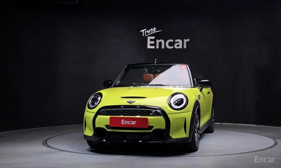 Фото 3 - Mini Cooper Convertible