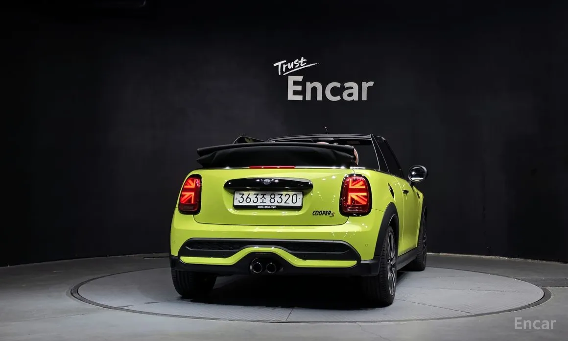 Фото 4 - Mini Cooper Convertible