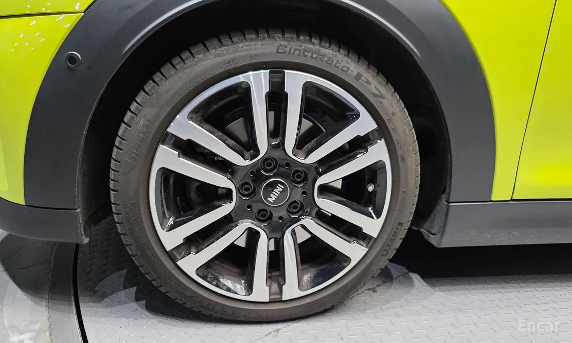 Фото 5 - Mini Cooper Convertible