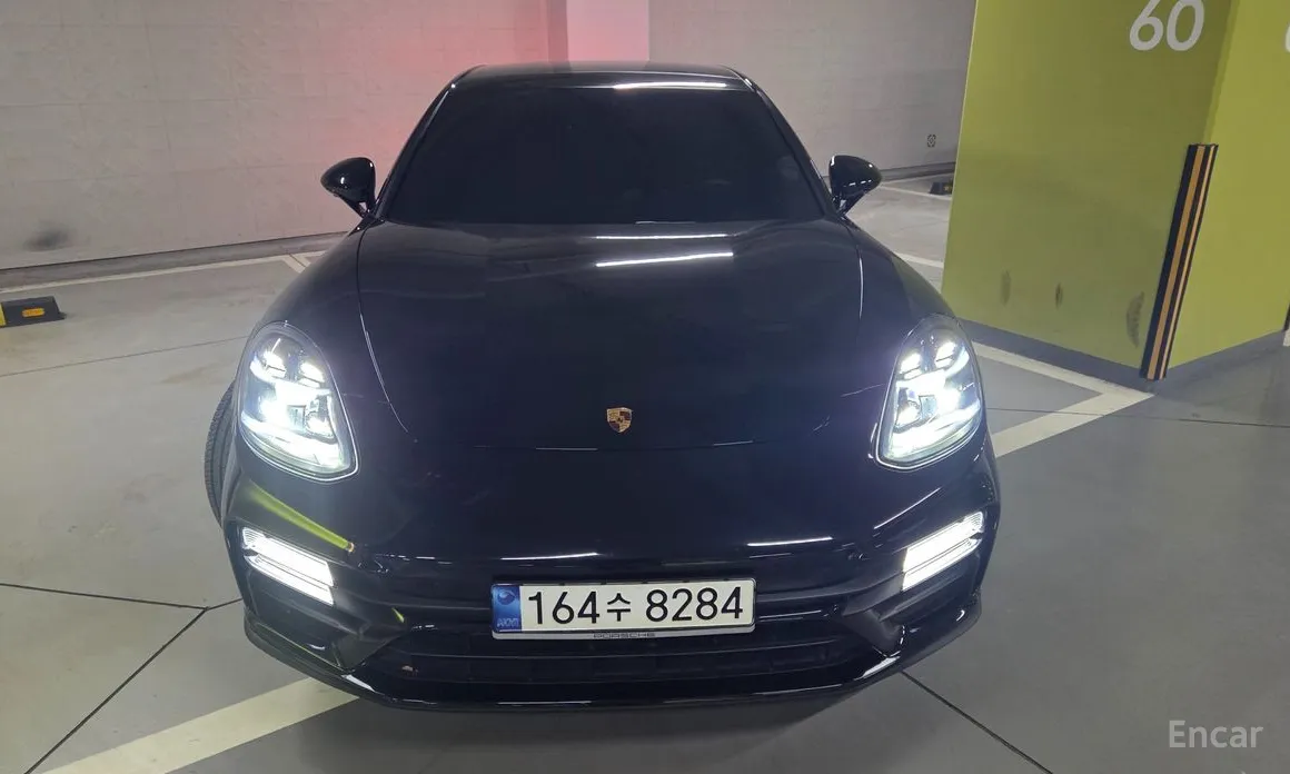 Фото 3 - Porsche Panamera