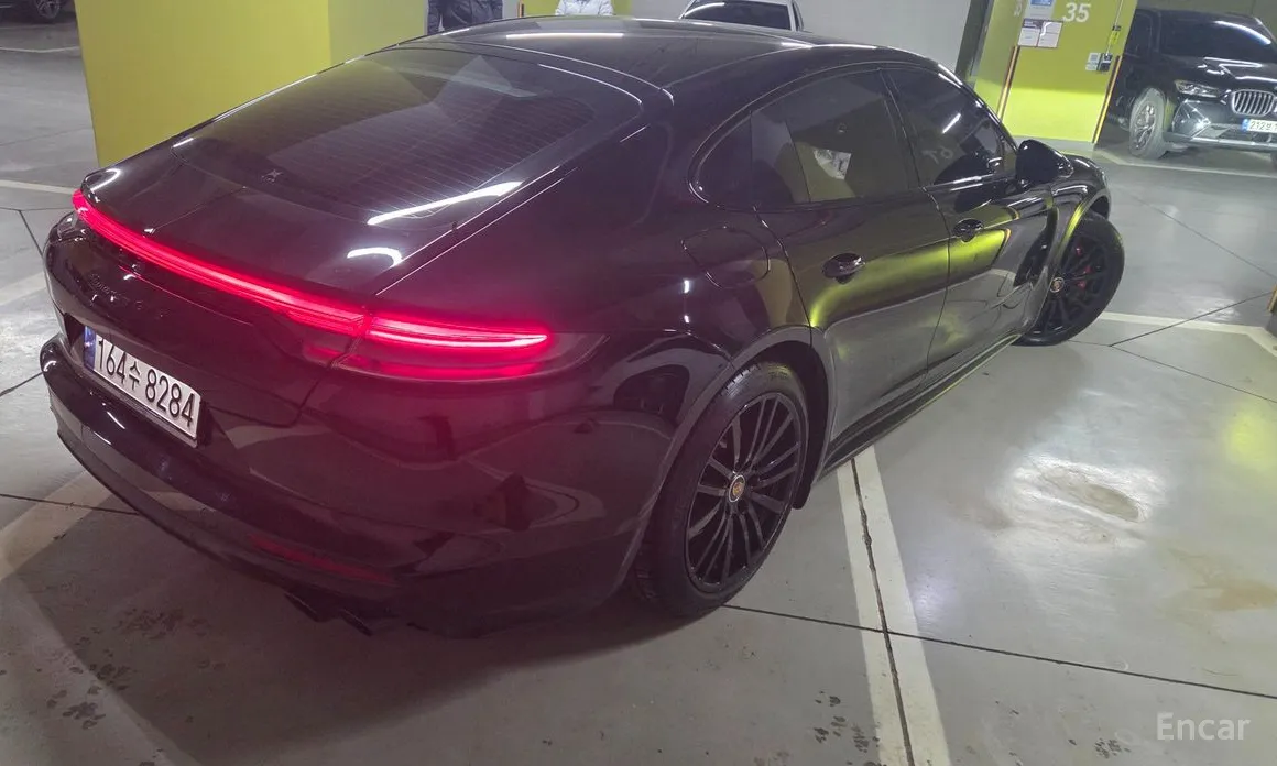 Фото 5 - Porsche Panamera