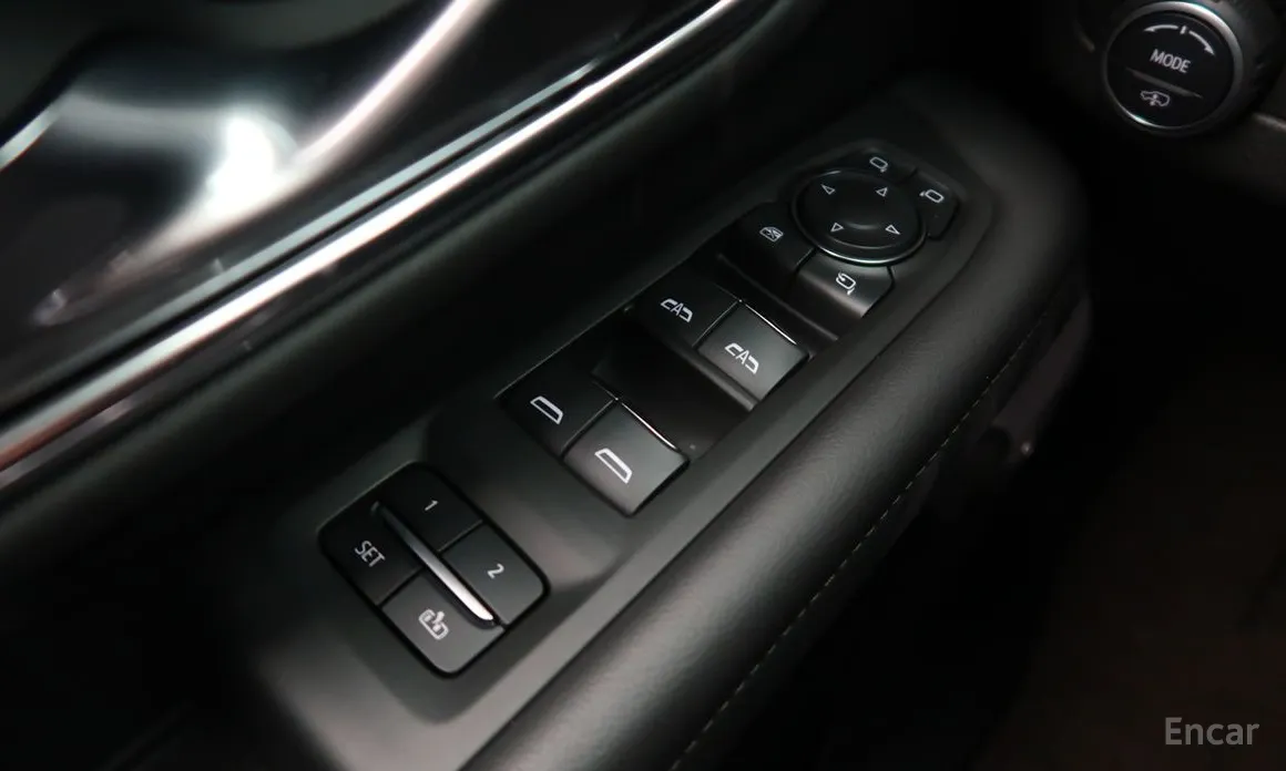 Фото 12 - Chevrolet Tahoe