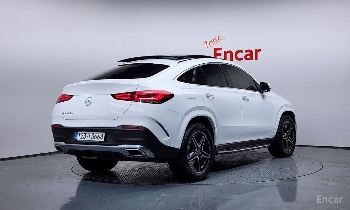 Фото 2 - Mercedes-Benz GLE-Class