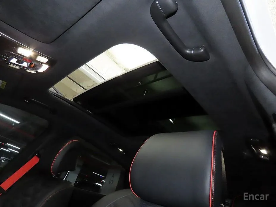 Фото 14 - Genesis GV80