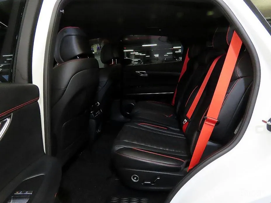 Фото 7 - Genesis GV80