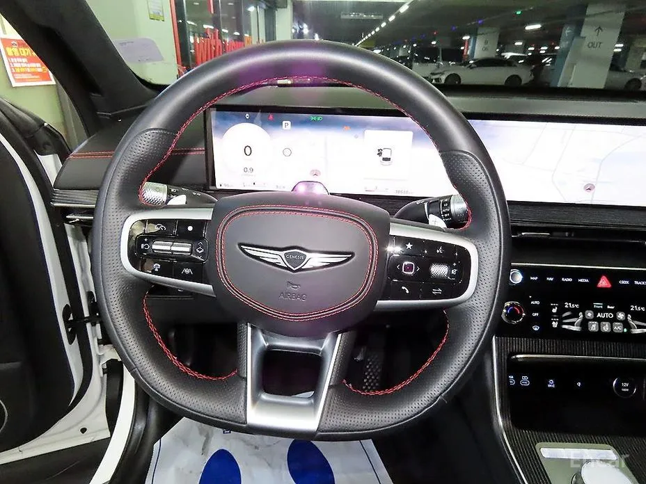 Фото 8 - Genesis GV80