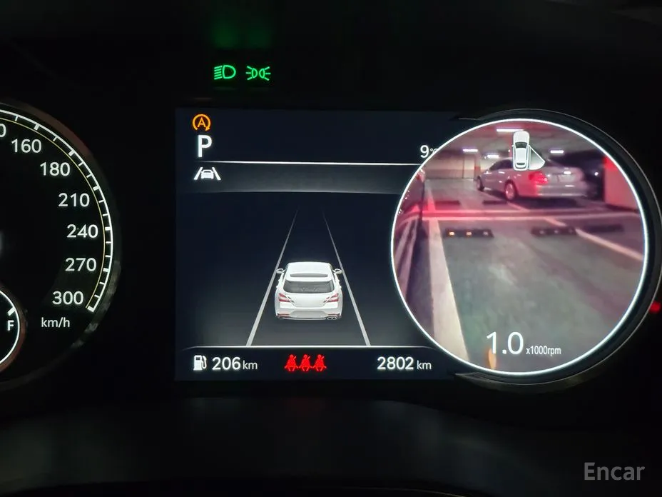 Фото 15 - Genesis G70