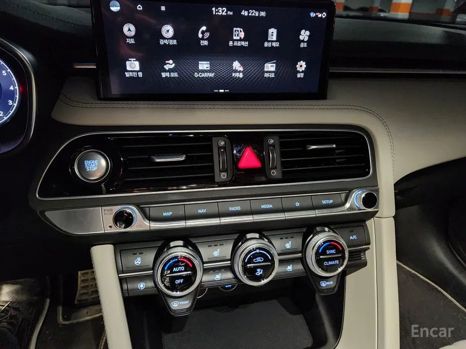 Фото 9 - Genesis G70