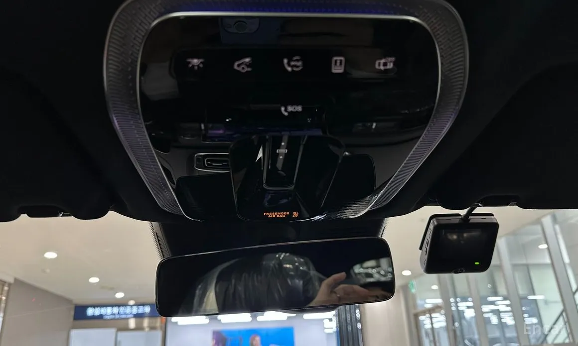 Фото 12 - Mercedes-Benz S-Class