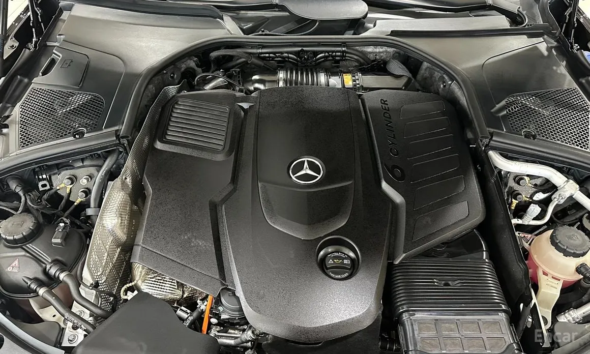 Фото 6 - Mercedes-Benz S-Class