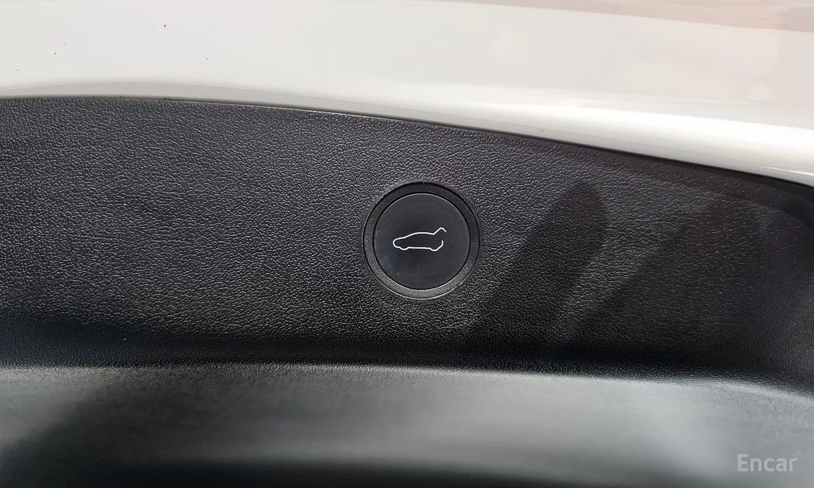 Фото 19 - Tesla Model 3