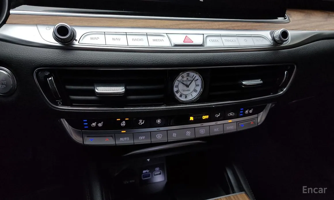 Фото 17 - Kia K9