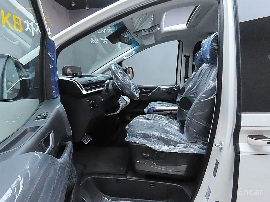 Фото 10 - Hyundai Staria