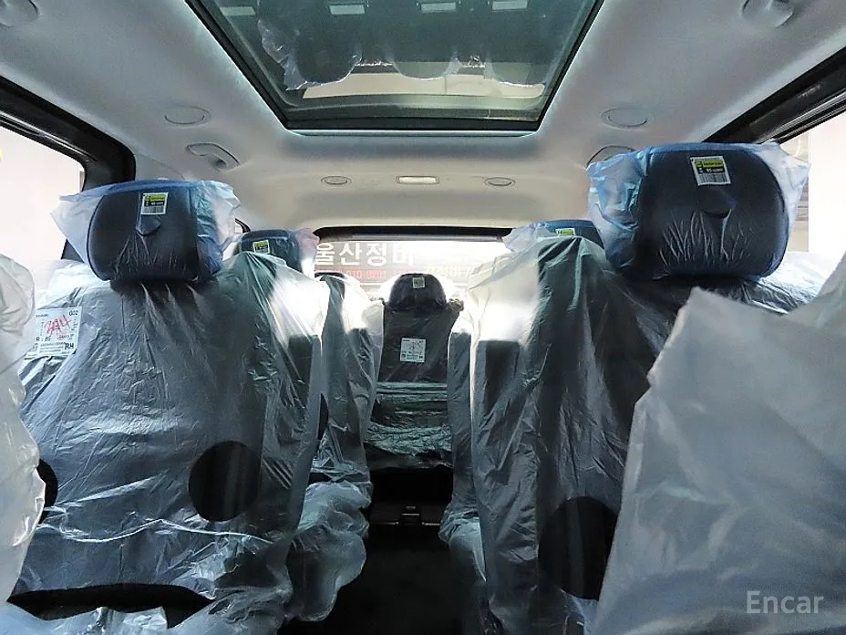 Фото 12 - Hyundai Staria