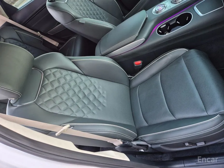 Фото 9 - Genesis GV70