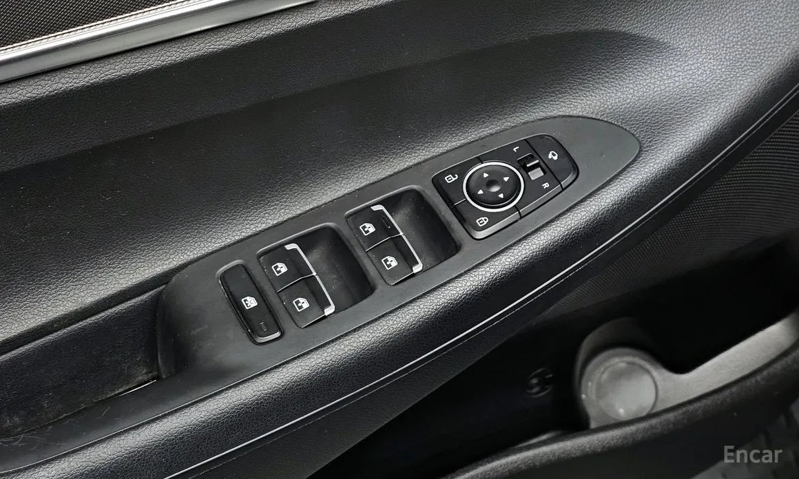 Фото 17 - Hyundai Grandeur