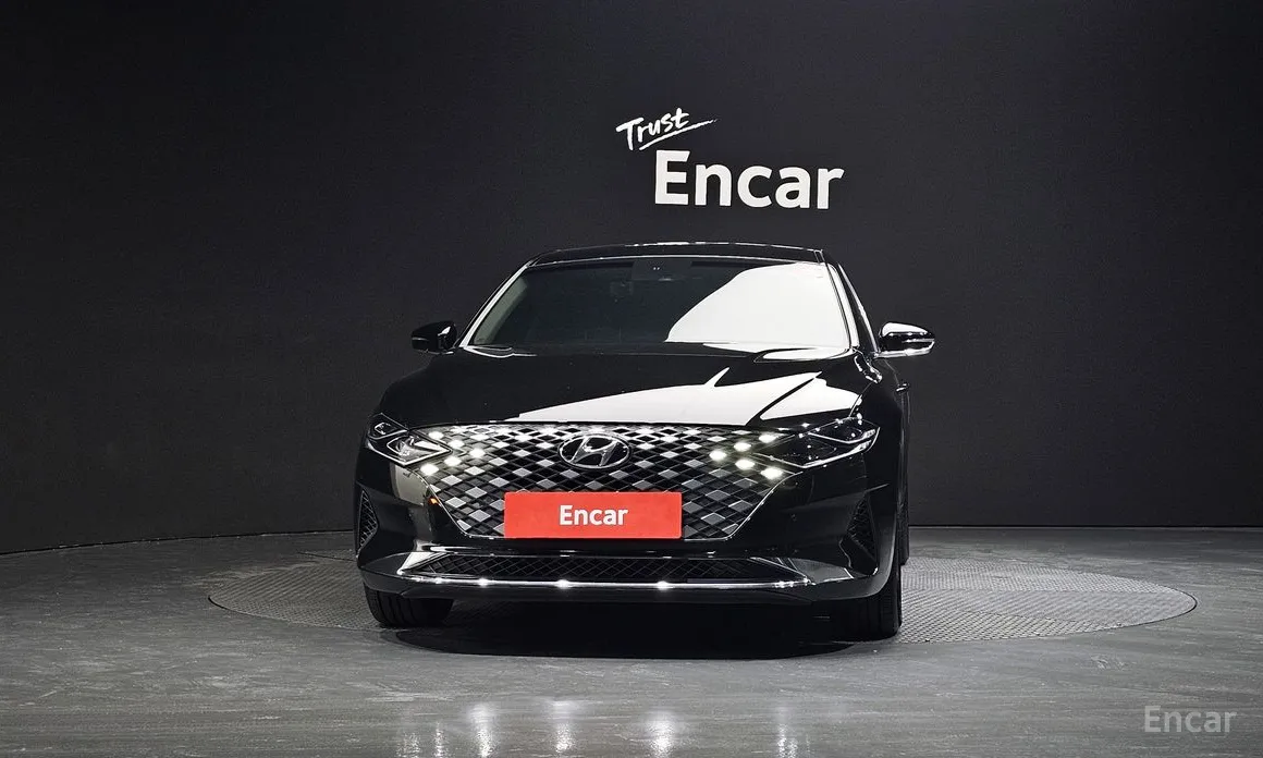 Фото 3 - Hyundai Grandeur