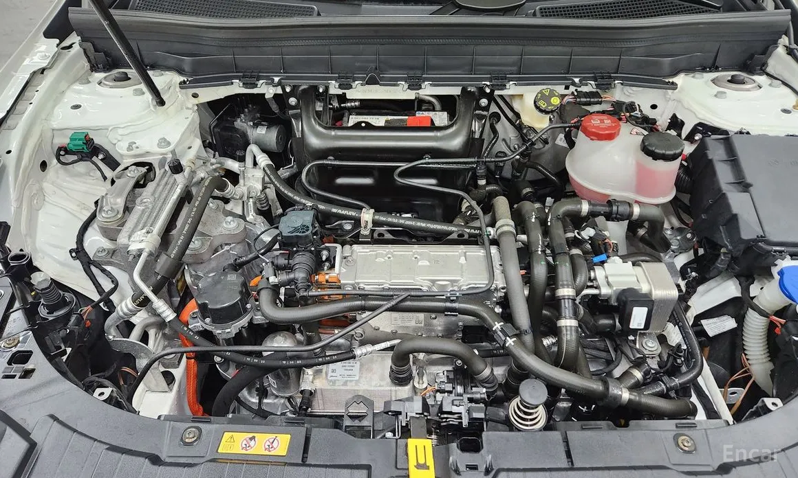 Фото 6 - Mercedes-Benz EQB