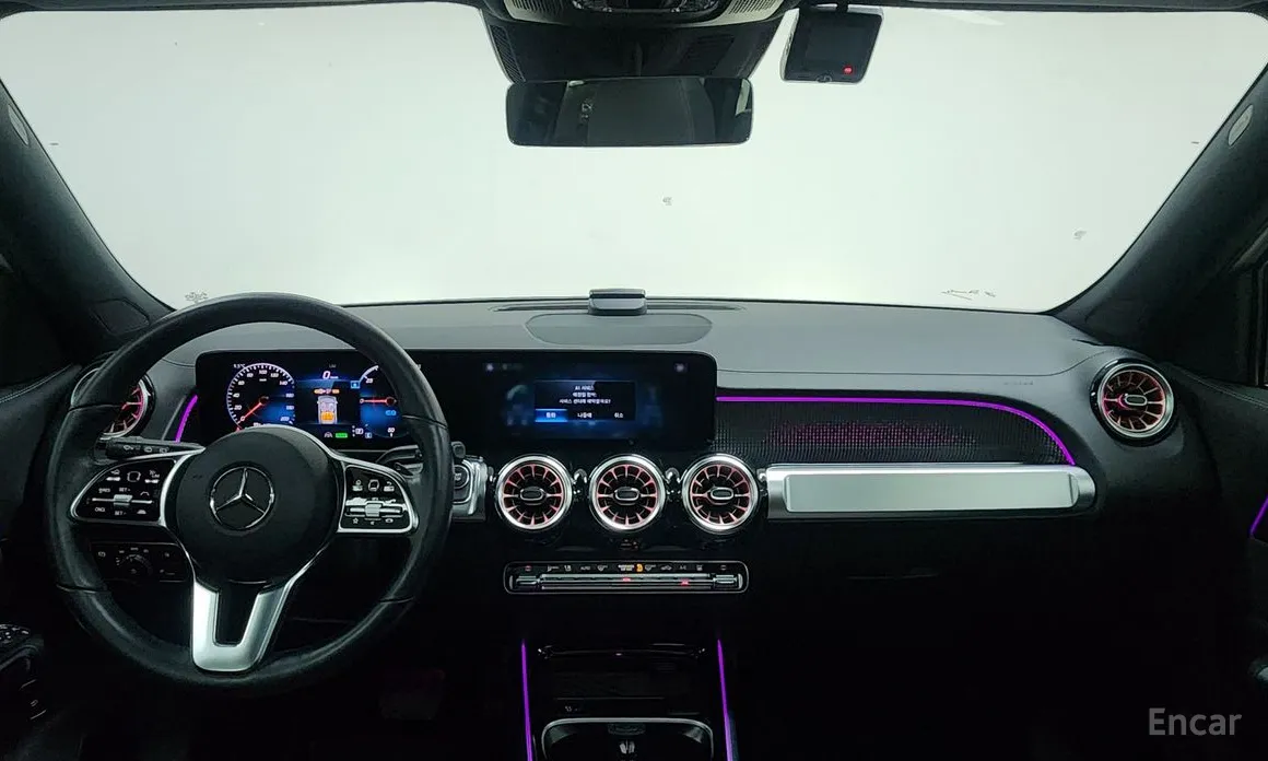 Фото 7 - Mercedes-Benz EQB