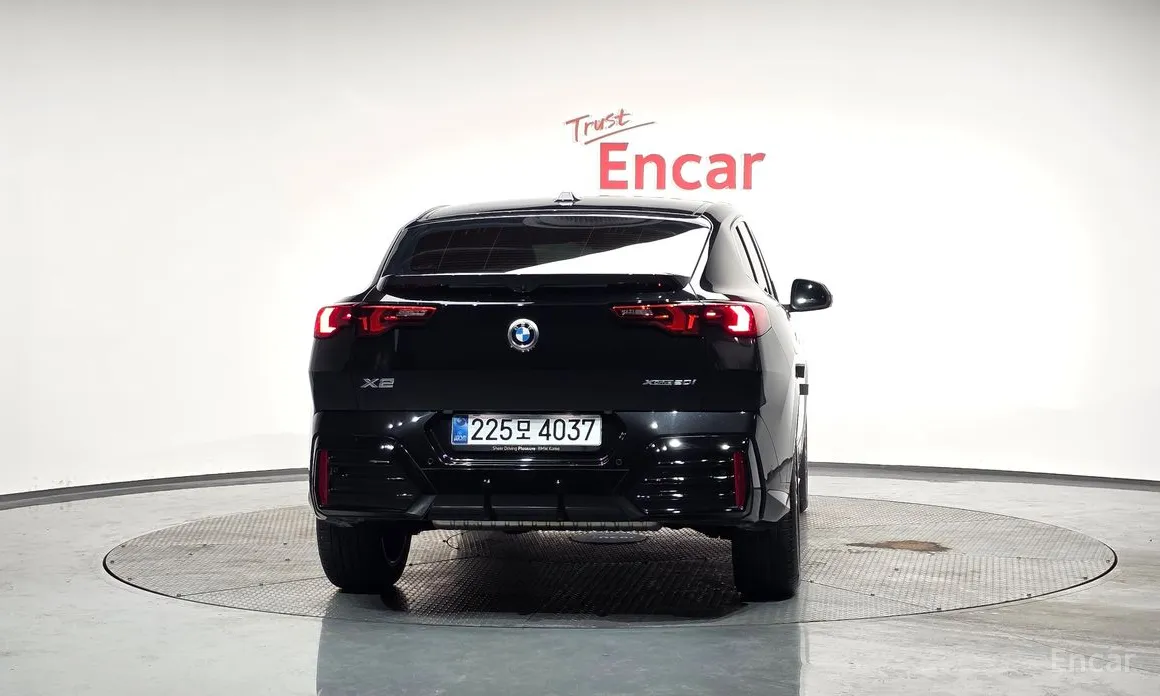 Фото 4 - BMW X2 (F39)