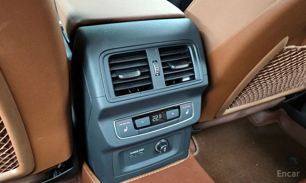 Фото 18 - Audi Q5