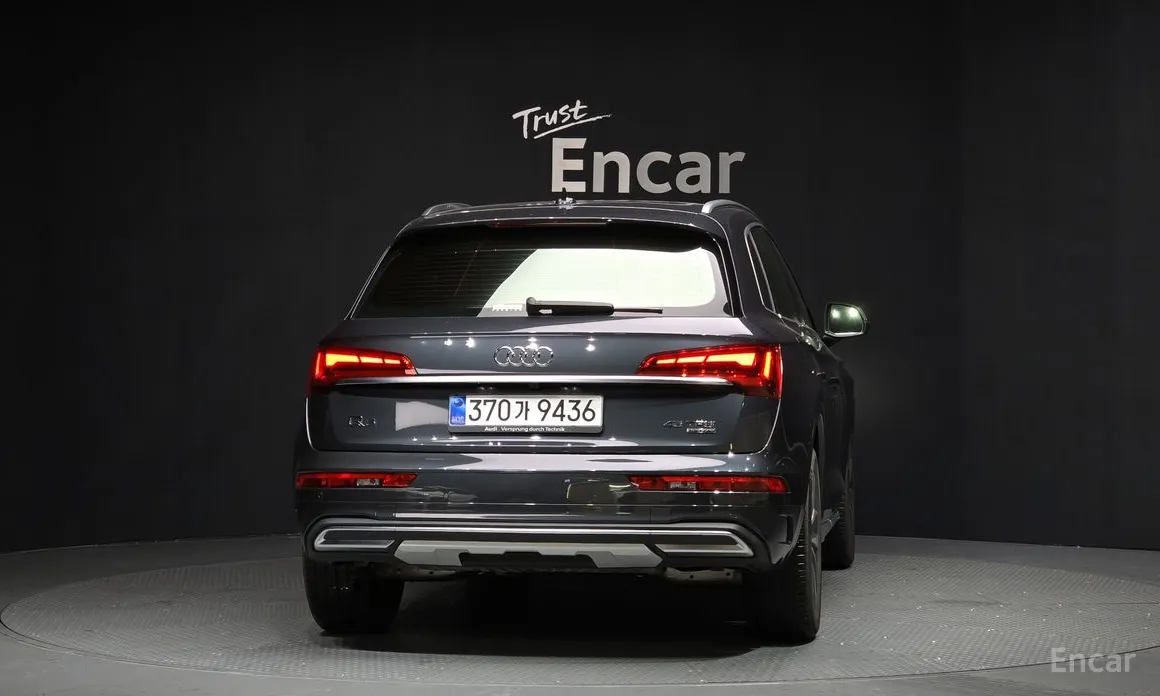 Фото 4 - Audi Q5