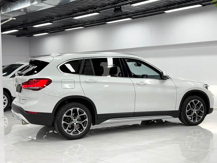Фото 4 - BMW X1