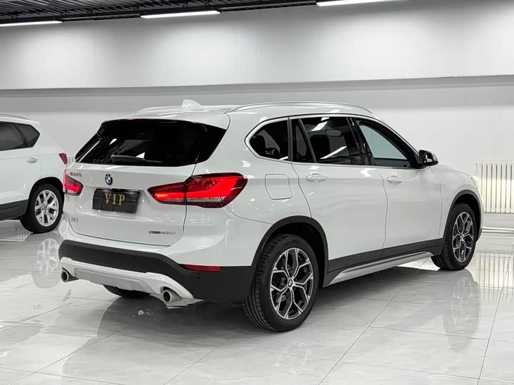 Фото 5 - BMW X1