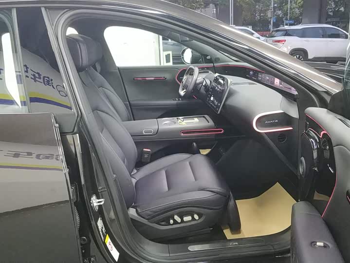 Фото 8 - Avatr 07