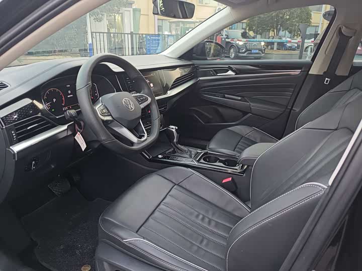 Фото 9 - Volkswagen Passat