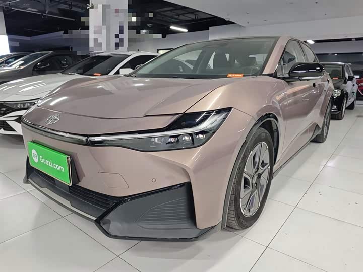 Фото 2 - Toyota bZ3