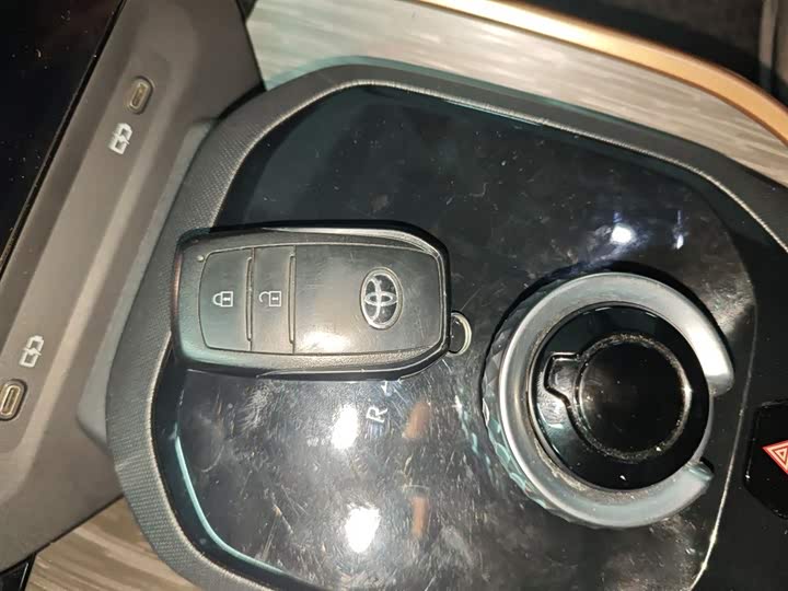 Фото 9 - Toyota bZ3