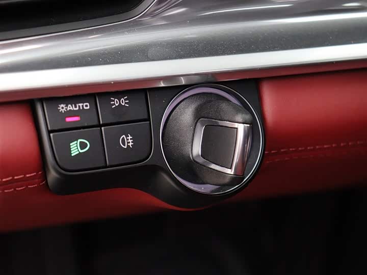 Фото 7 - Porsche Panamera