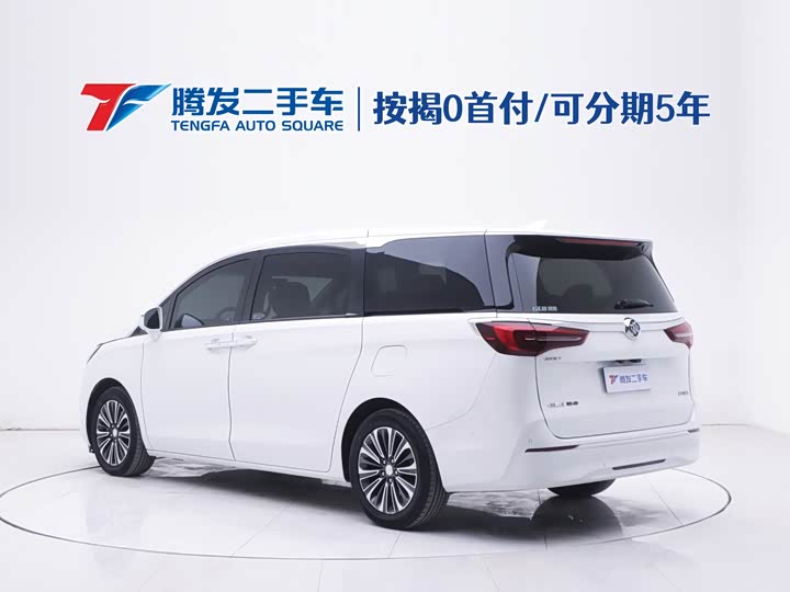 Фото 3 - Buick GL8 ES